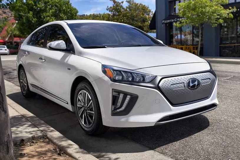 2021 Hyundai Ioniq Electric  Hatchback