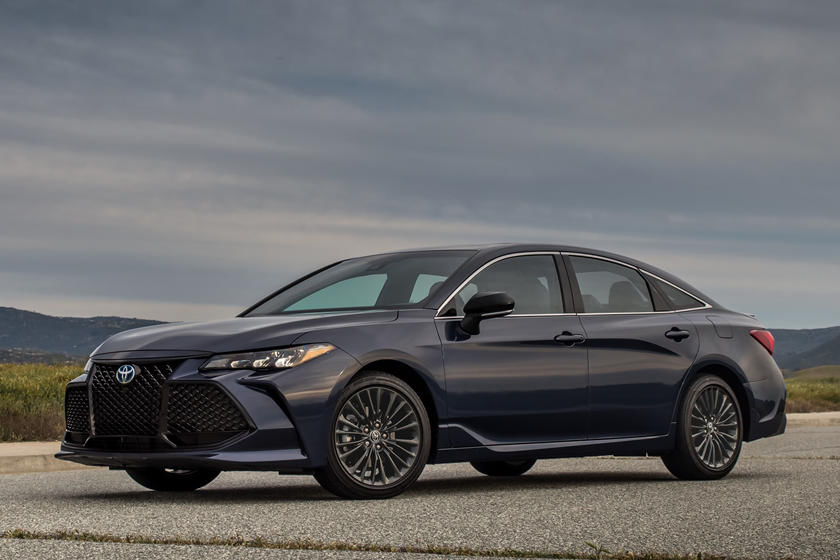 2022 Toyota Avalon Hybrid  Sedan