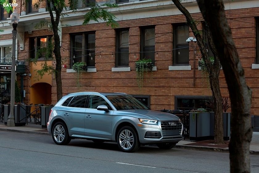 2018 Audi Q5 front-angled exterior image