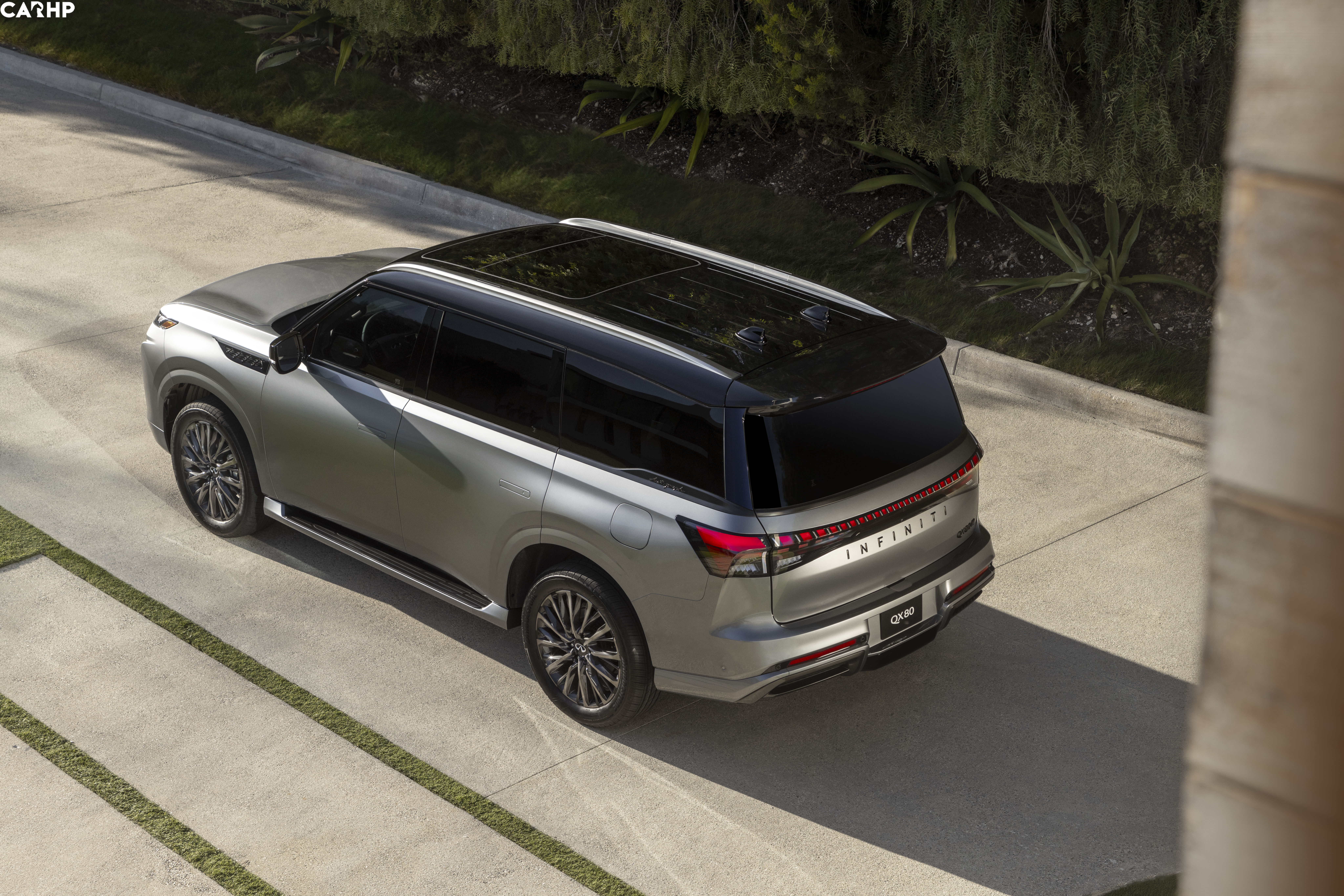 2025 INFINITI QX80