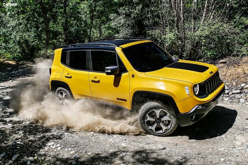 2019 Jeep Renegade Trailhawk front-angled exterior image