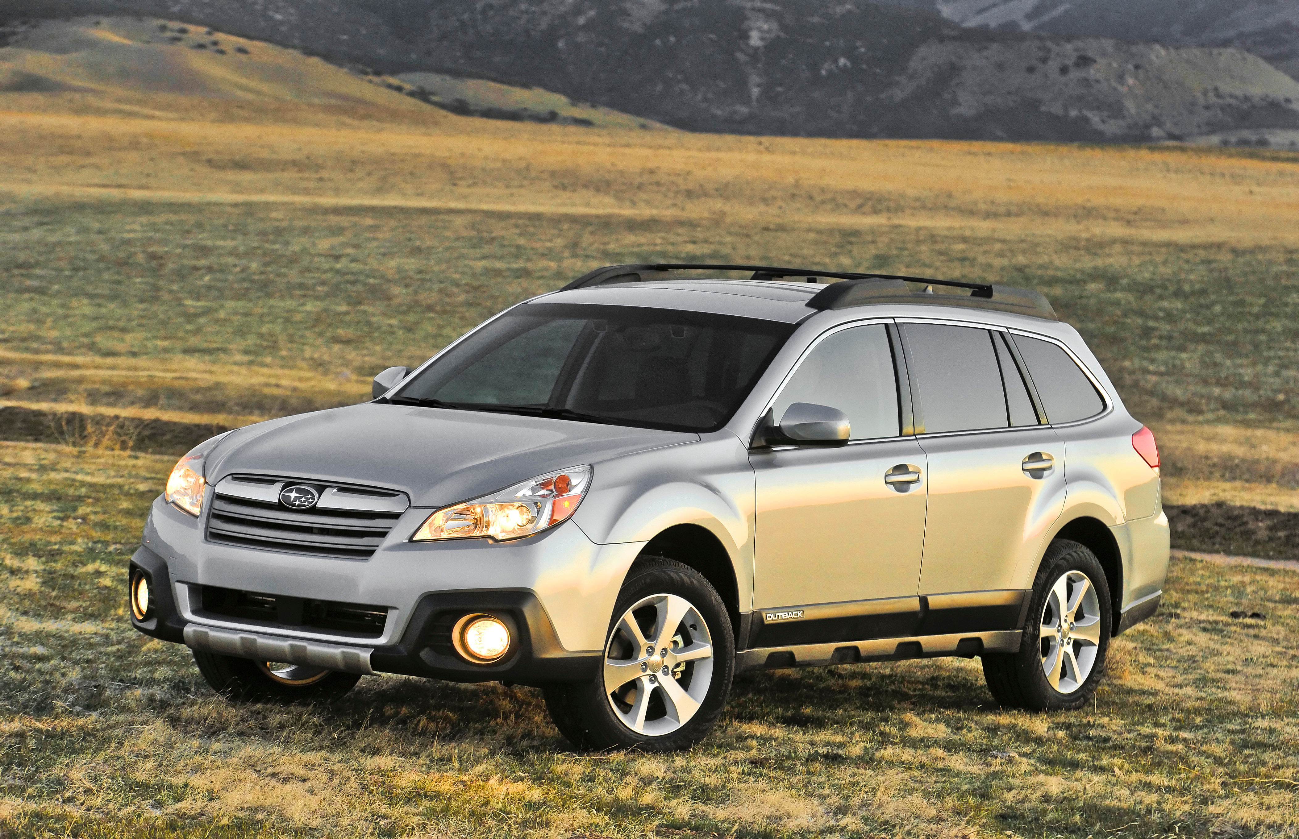 2012 subaru outback 3.6 mpg