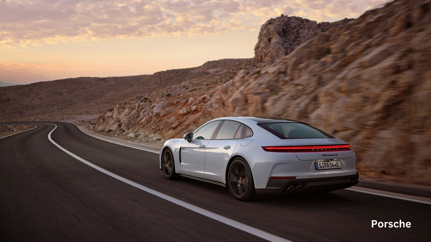 The new 2024 Porsche Panamera E-Hybrid Variants Come With Upto 536 hp ...