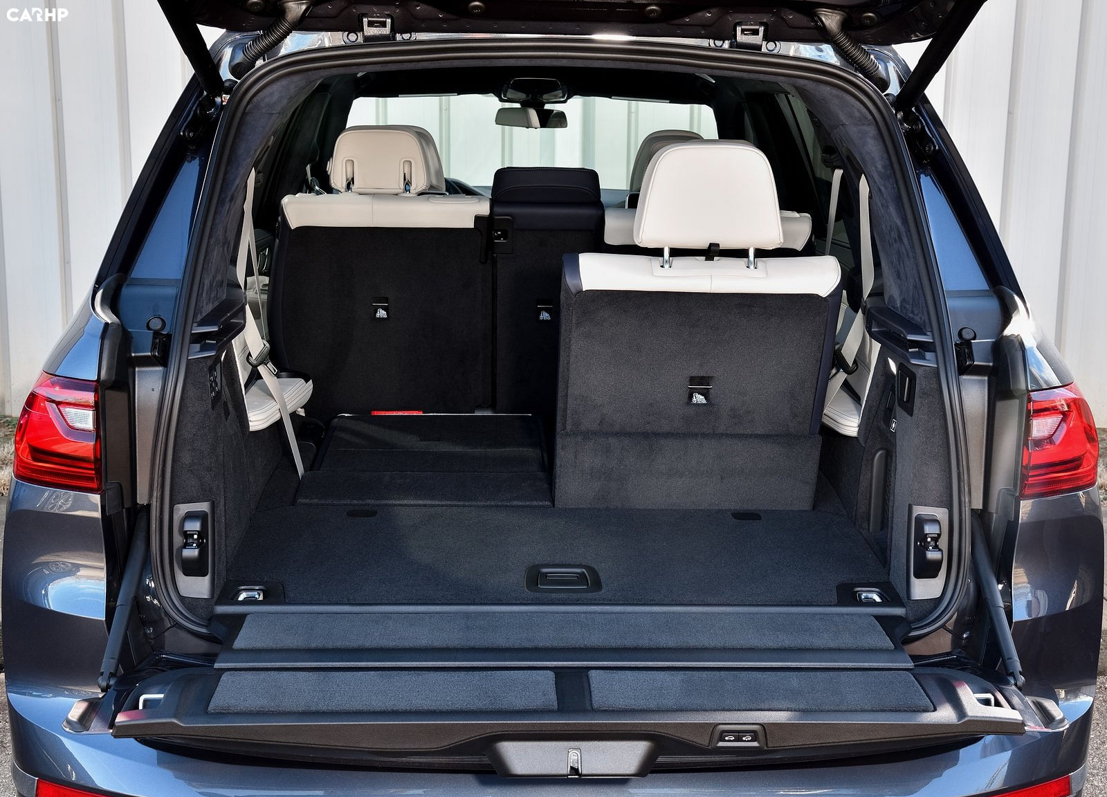 2020 BMW X7 Cargo Space and Interior Volume | CARHP