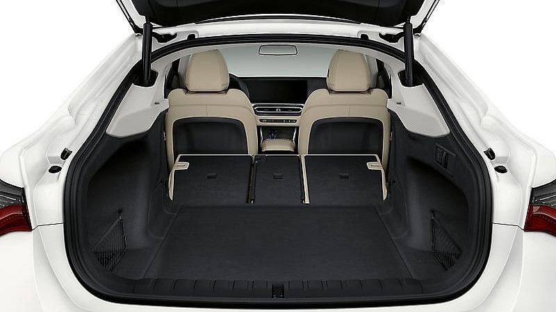 BMW i4 Trunk Space