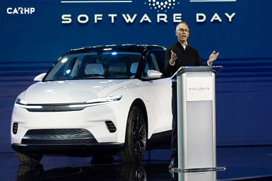 Chrysler Airflow Concept Car Reveals Future Stellantis’ BEV Platforms And Rivals Mach-E