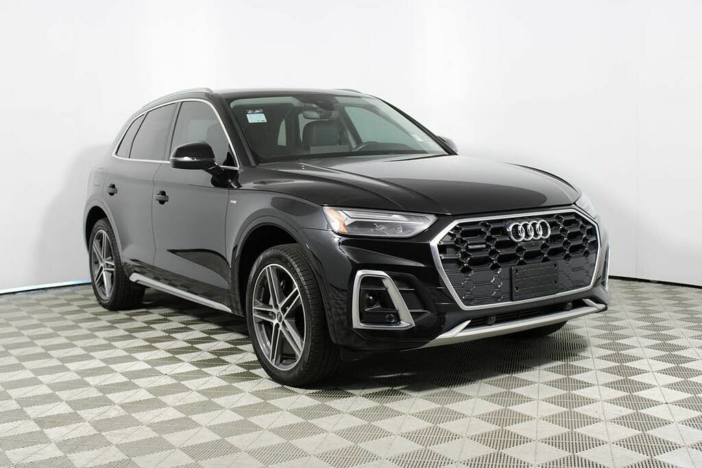 2021 Audi Q5 Premium Plus plug-in hybrid SUV