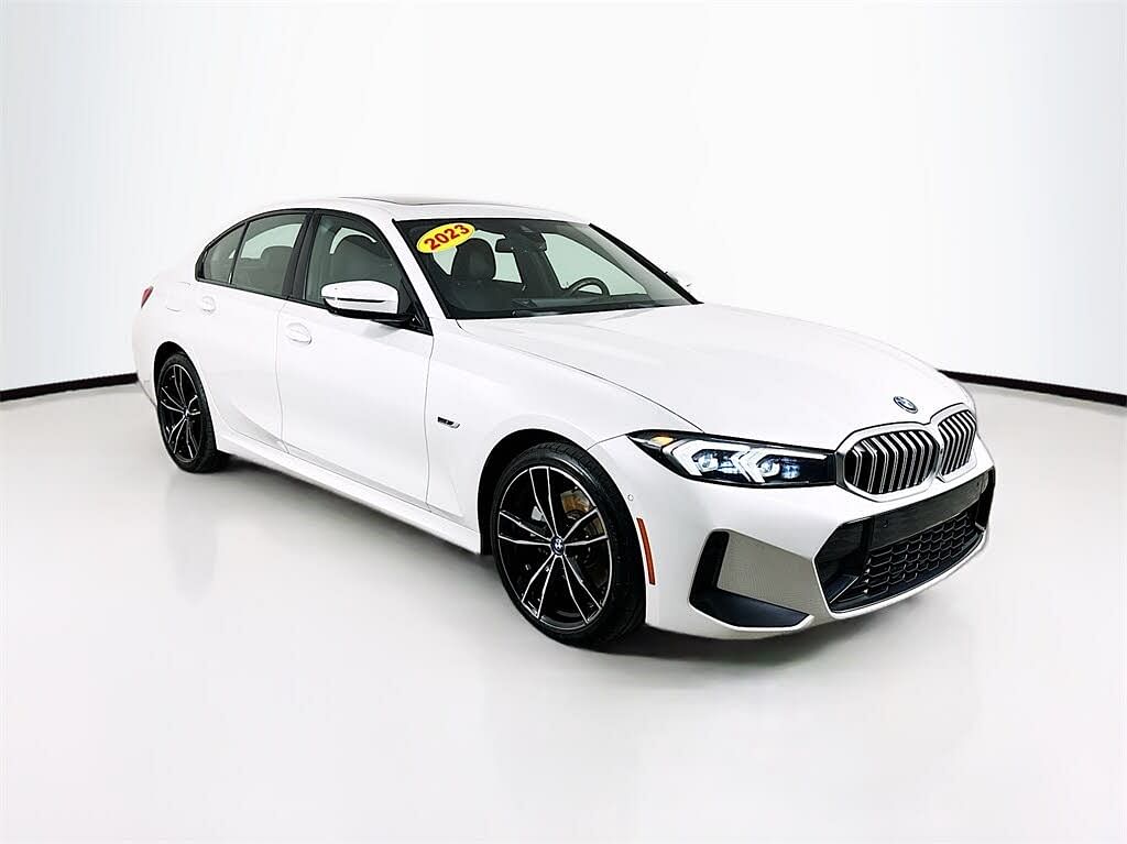 2023 BMW 3 Series 330e