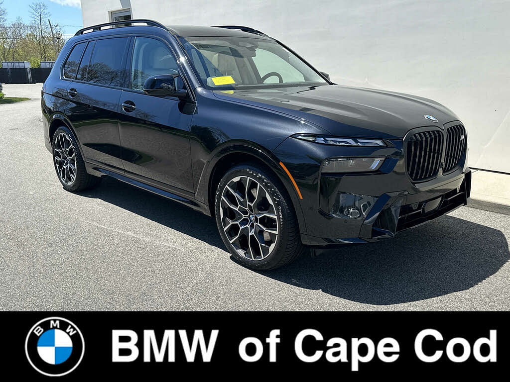 2023 BMW X7 M60i