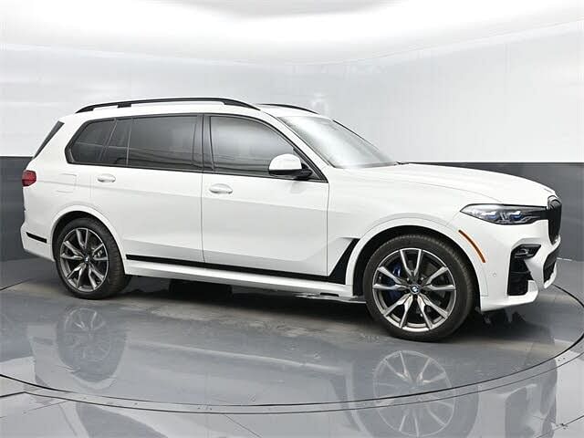 2022 BMW X7 M50i