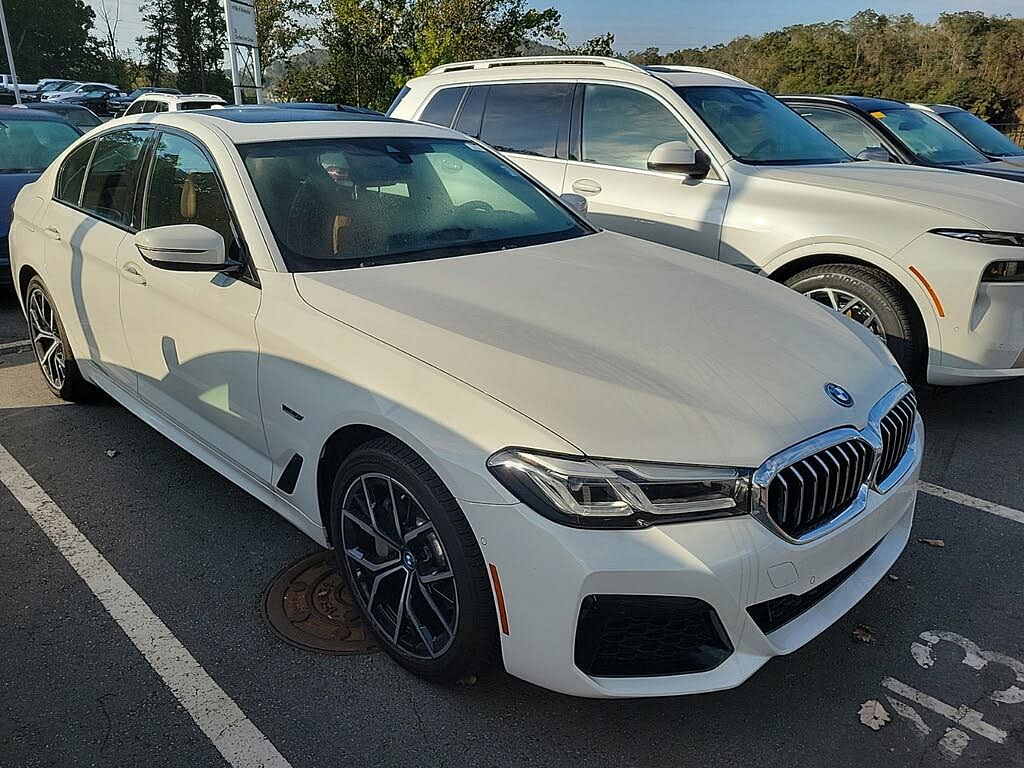 2023 BMW 5 Series 540i plug-in hybrid Sedan