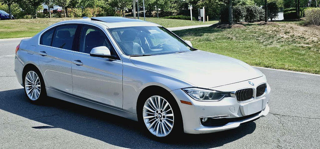 2012 BMW 3 Series 328i