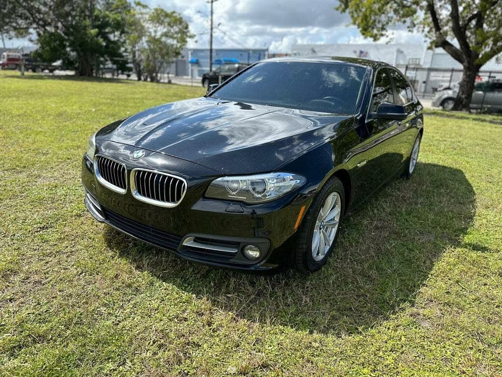 2016 BMW 5 Series 528i