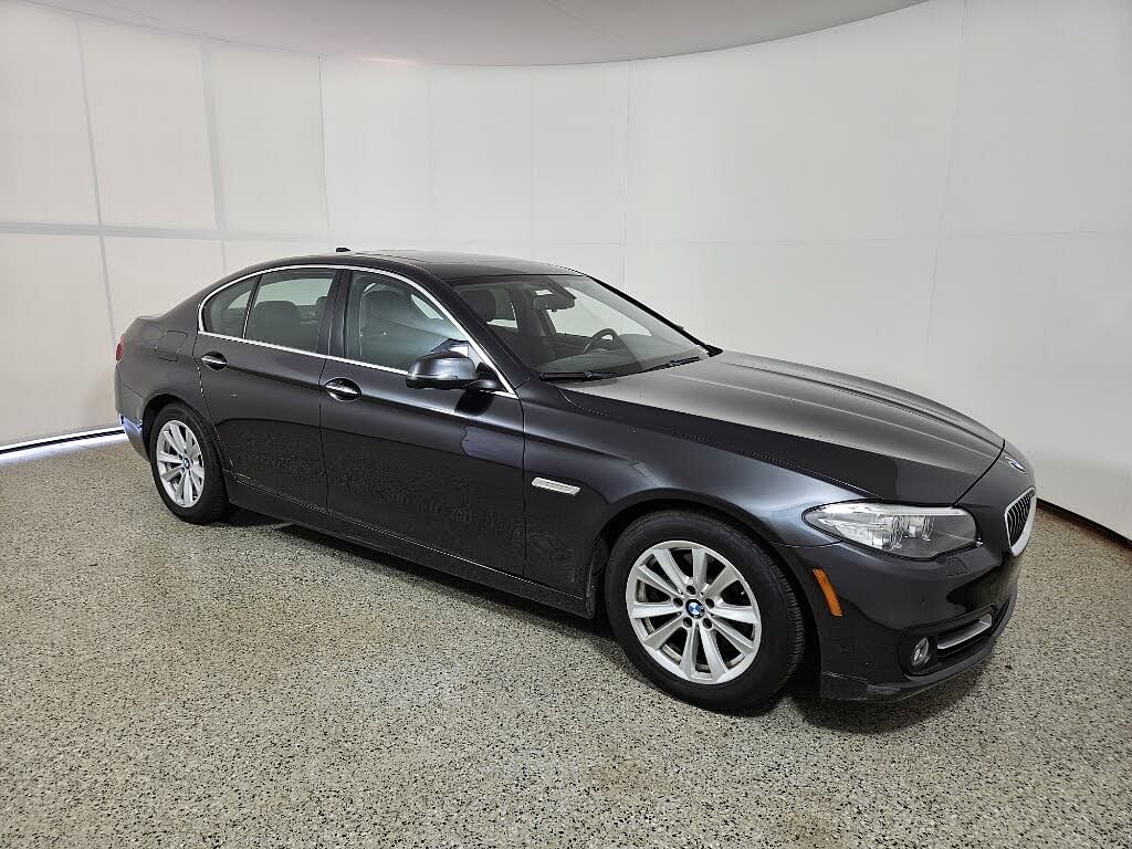 2016 BMW 5 Series 528i