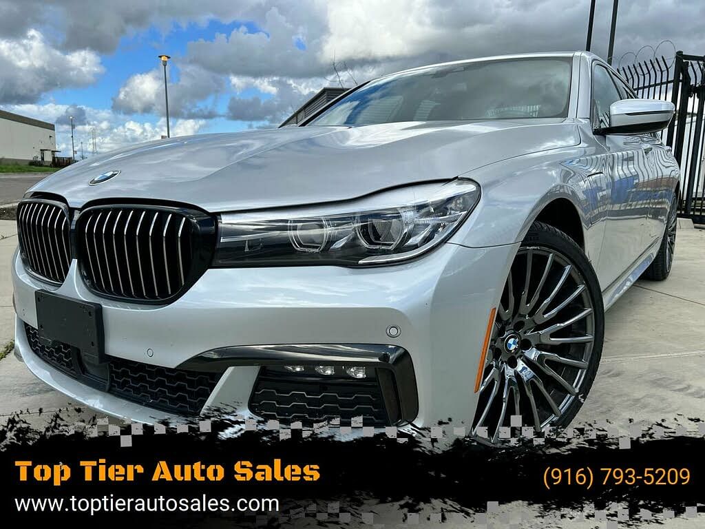 2019 BMW 7 Series 740e iPerformance plug-in hybrid Sedan