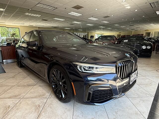 2022 BMW 7 Series 740i