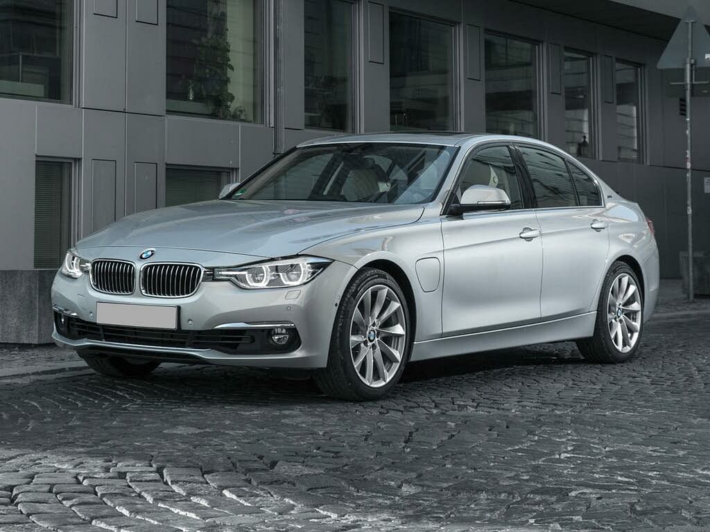 2017 BMW 3 Series 330e iPerformance plug-in hybrid Sedan