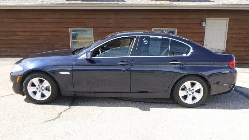 2011 BMW 5 Series 528i