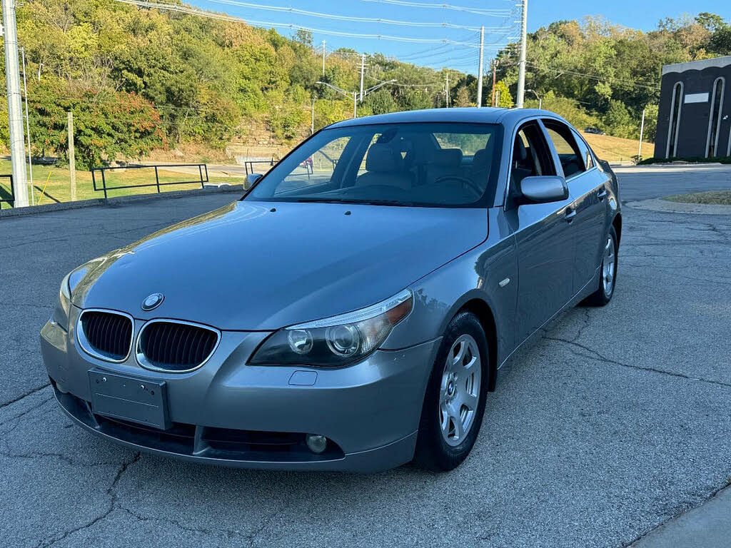 2004 BMW 5 Series 525i