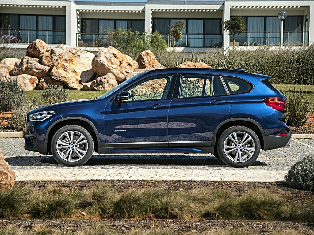 2018 BMW X1 28i