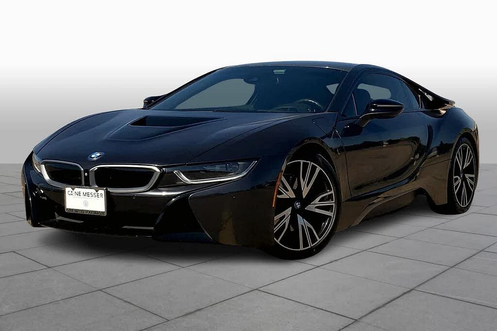 2015 BMW i8  plug-in hybrid