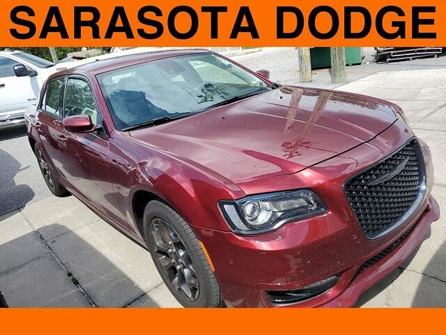 2023 Chrysler 300 Touring L