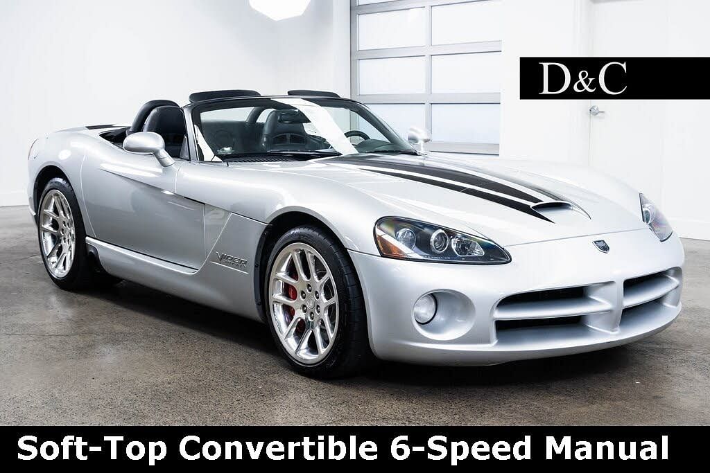 2004 Dodge Viper SRT10