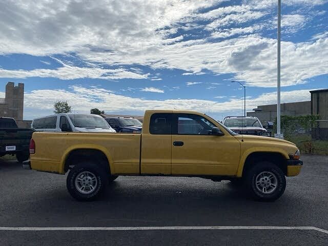 2000 Dodge Dakota   Pickup Truck