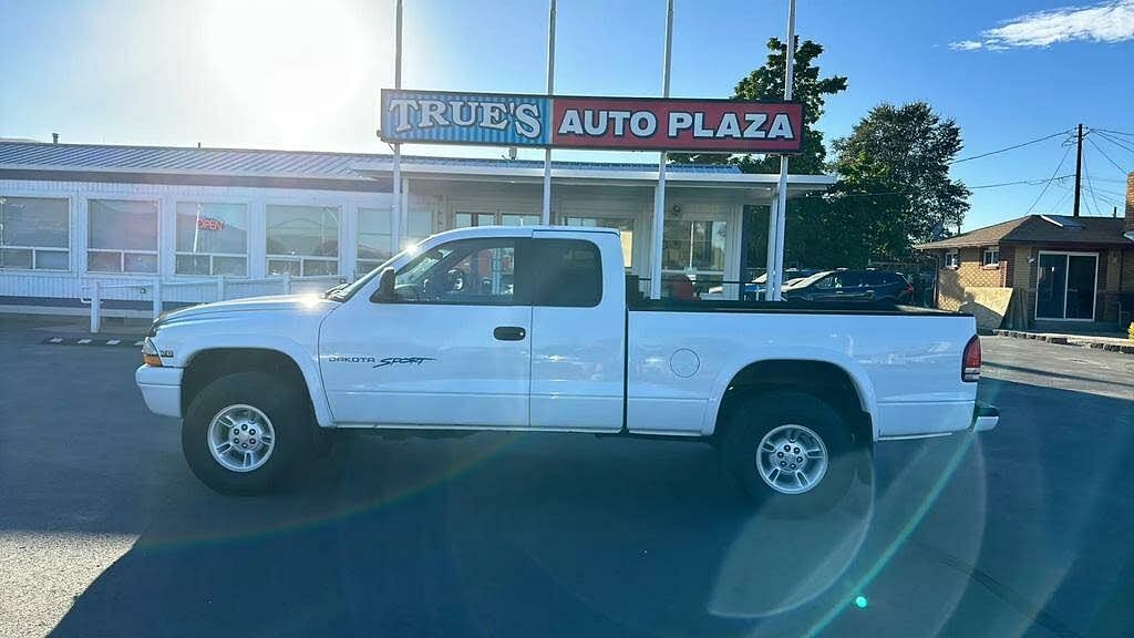 2000 Dodge Dakota   Pickup Truck