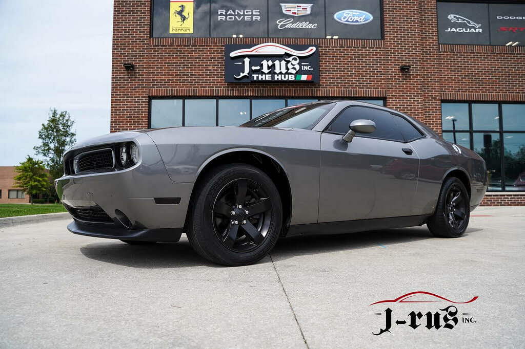 2011 Dodge Challenger SE