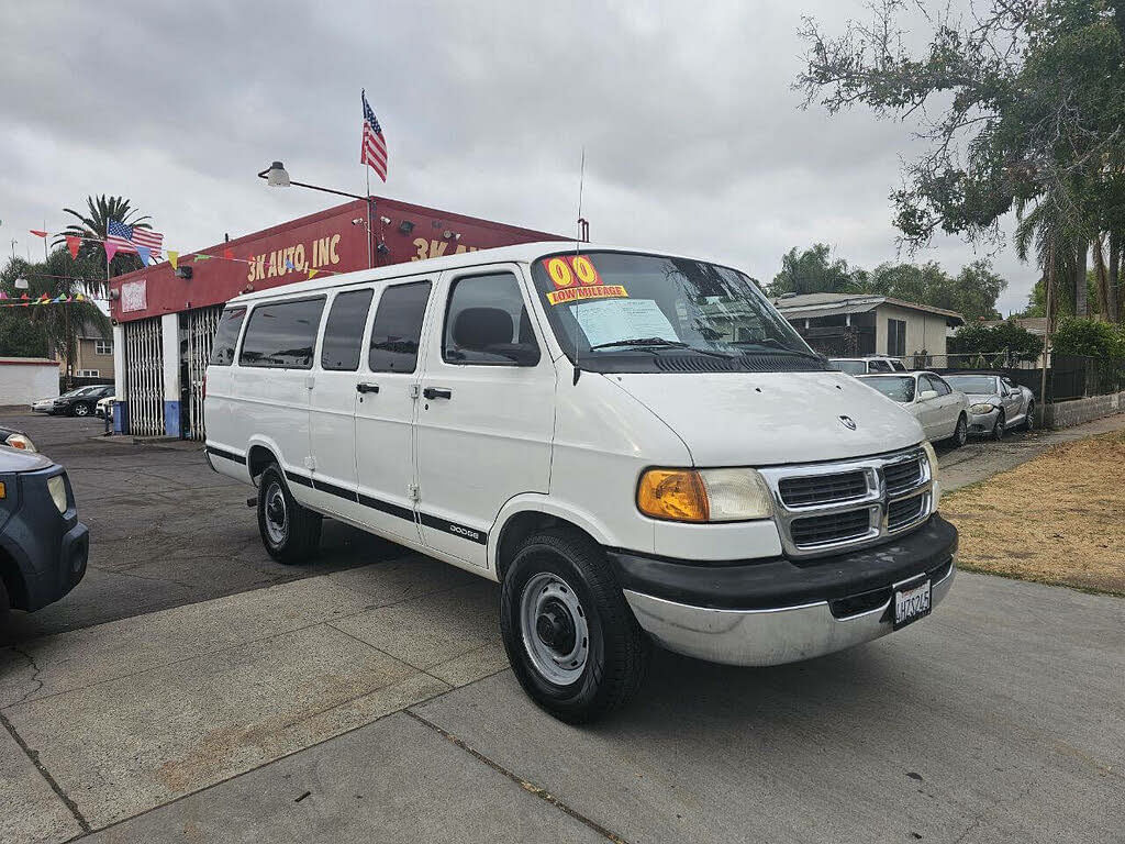 2000 Dodge RAM 3500 Maxi