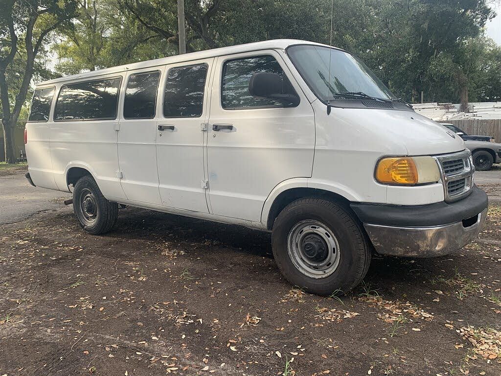 2002 Dodge RAM 3500 Maxi