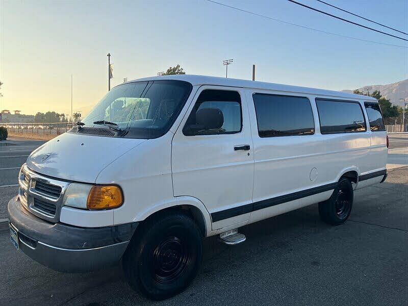 2000 Dodge RAM 3500 Maxi