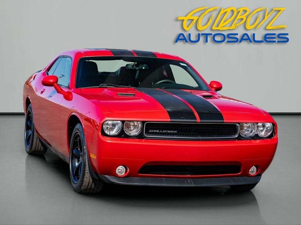 2012 Dodge Challenger SXT Plus