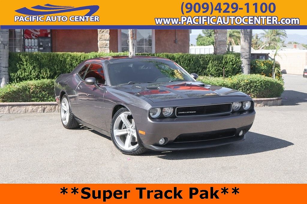 2014 Dodge Challenger R/T Plus