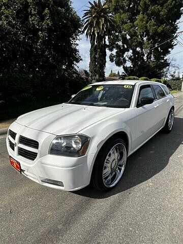 2006 Dodge Magnum SE