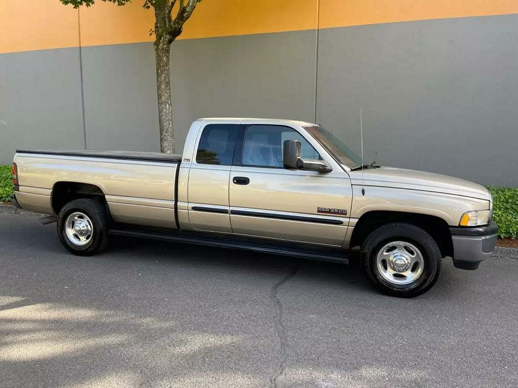 2002 Dodge Ram 2500 SLT Plus