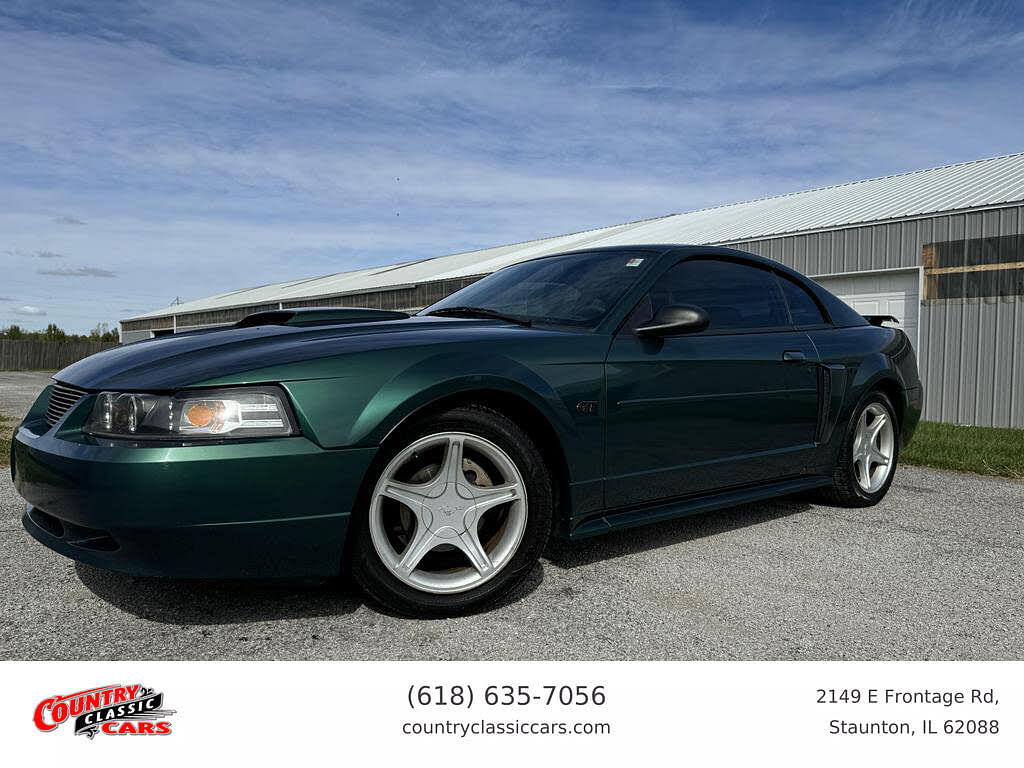 2002 Ford Mustang GT Deluxe