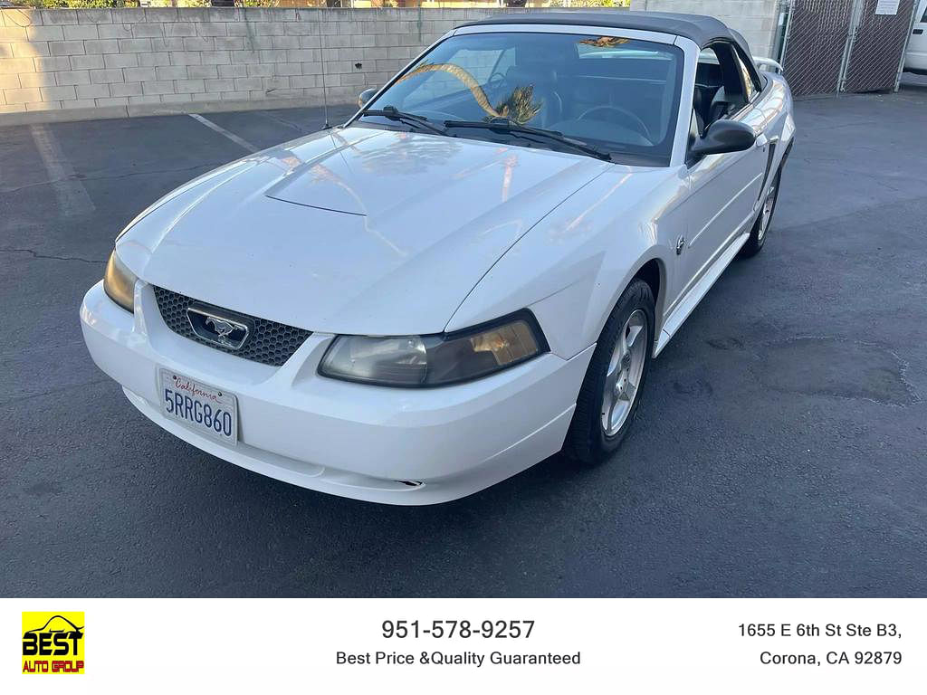 2004 Ford Mustang Deluxe