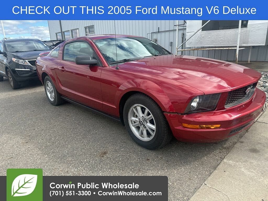 2005 Ford Mustang Deluxe