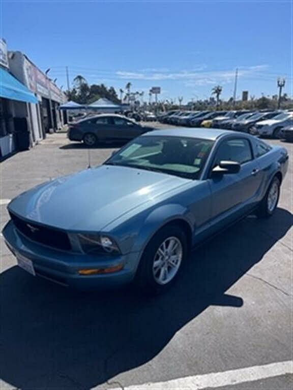 2007 Ford Mustang Deluxe