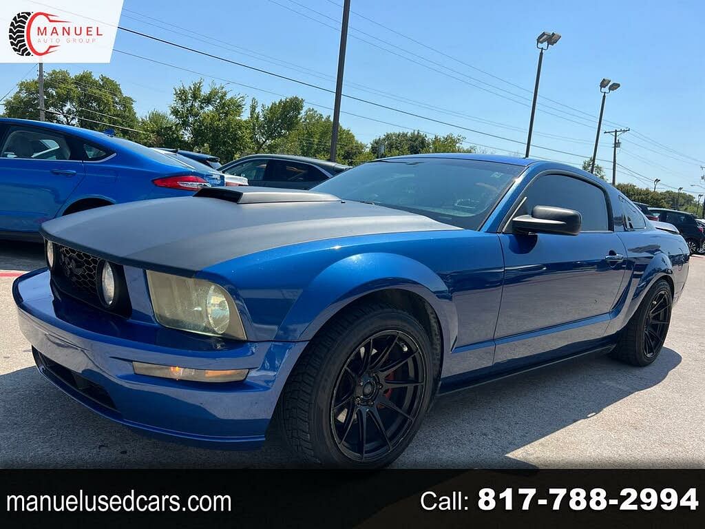 2006 Ford Mustang Standard