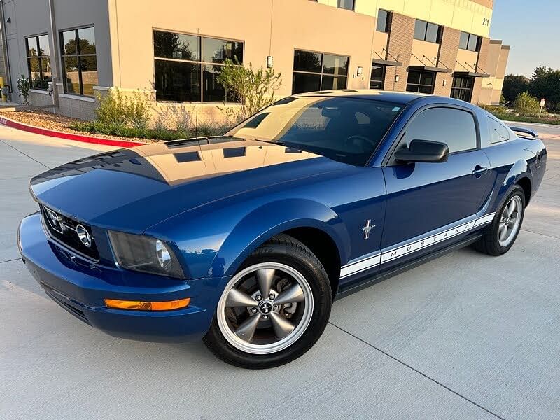 2006 Ford Mustang Standard