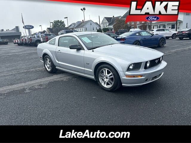 2005 Ford Mustang GT Premium