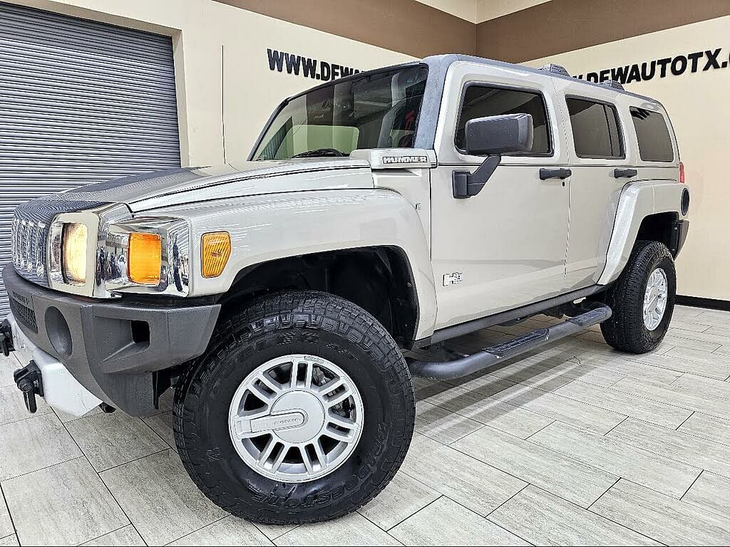 2009 Hummer H3   SUV