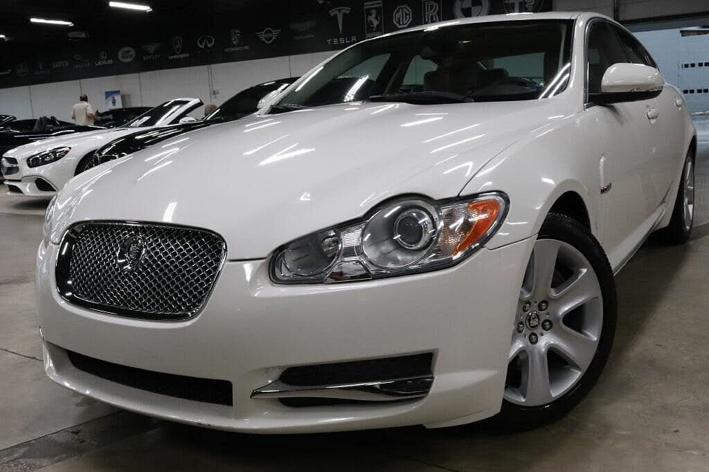 2010 Jaguar XF XF Luxury