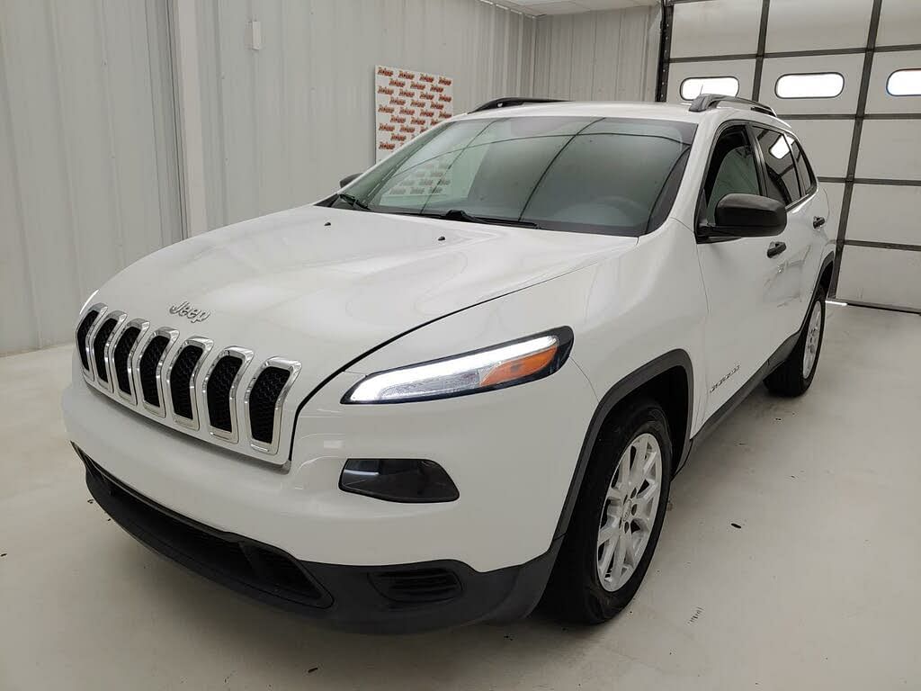 2016 Jeep Cherokee Sport