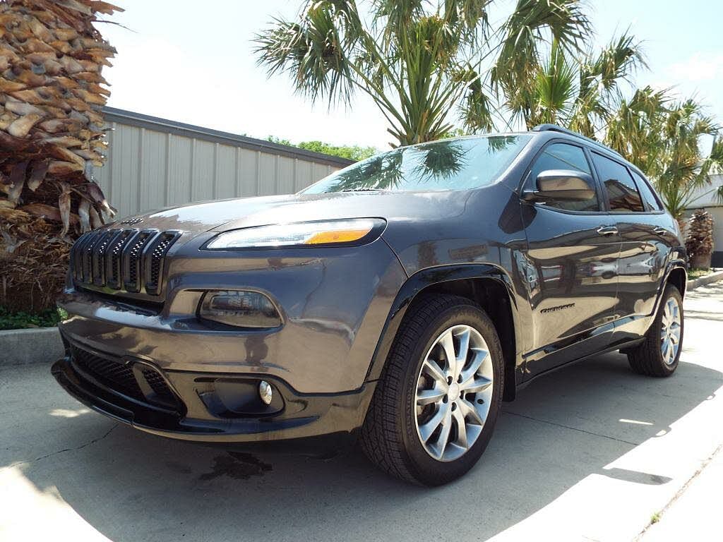 2018 Jeep Cherokee Latitude Tech Connect