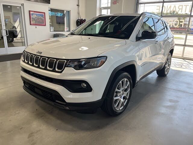 2022 Jeep Compass Latitude Lux