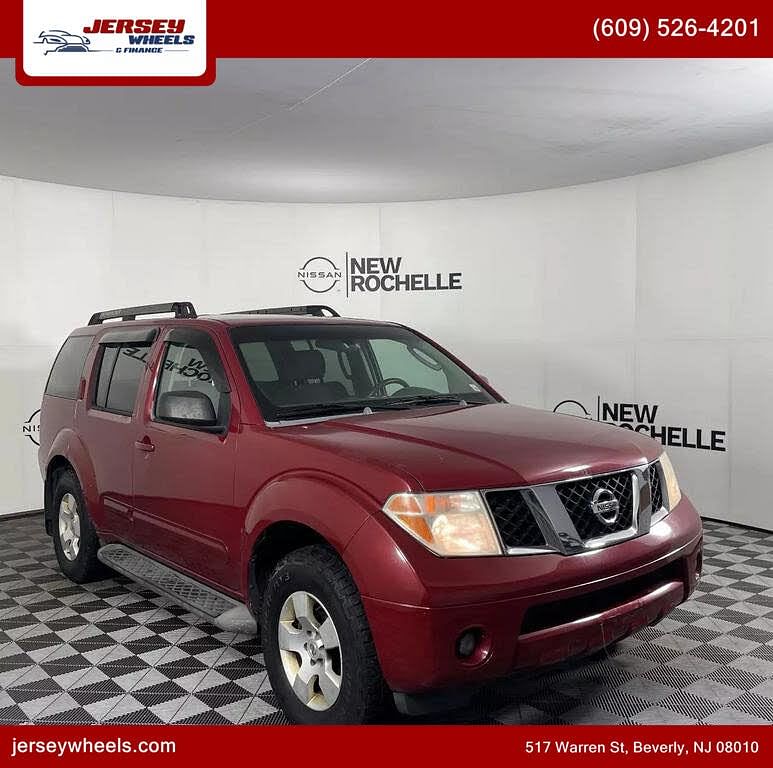 2005 Nissan Pathfinder SE